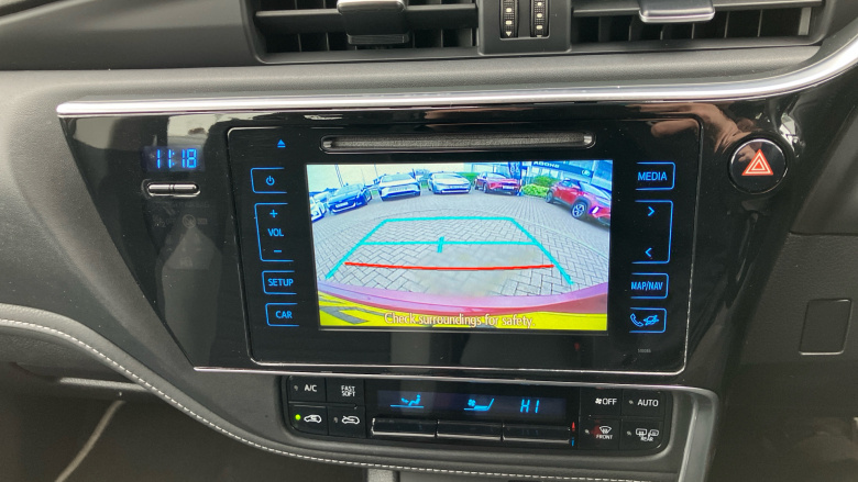 Toyota Auris 1.8 Hybrid Icon Tech TSS 5dr CVT Hybrid Estate